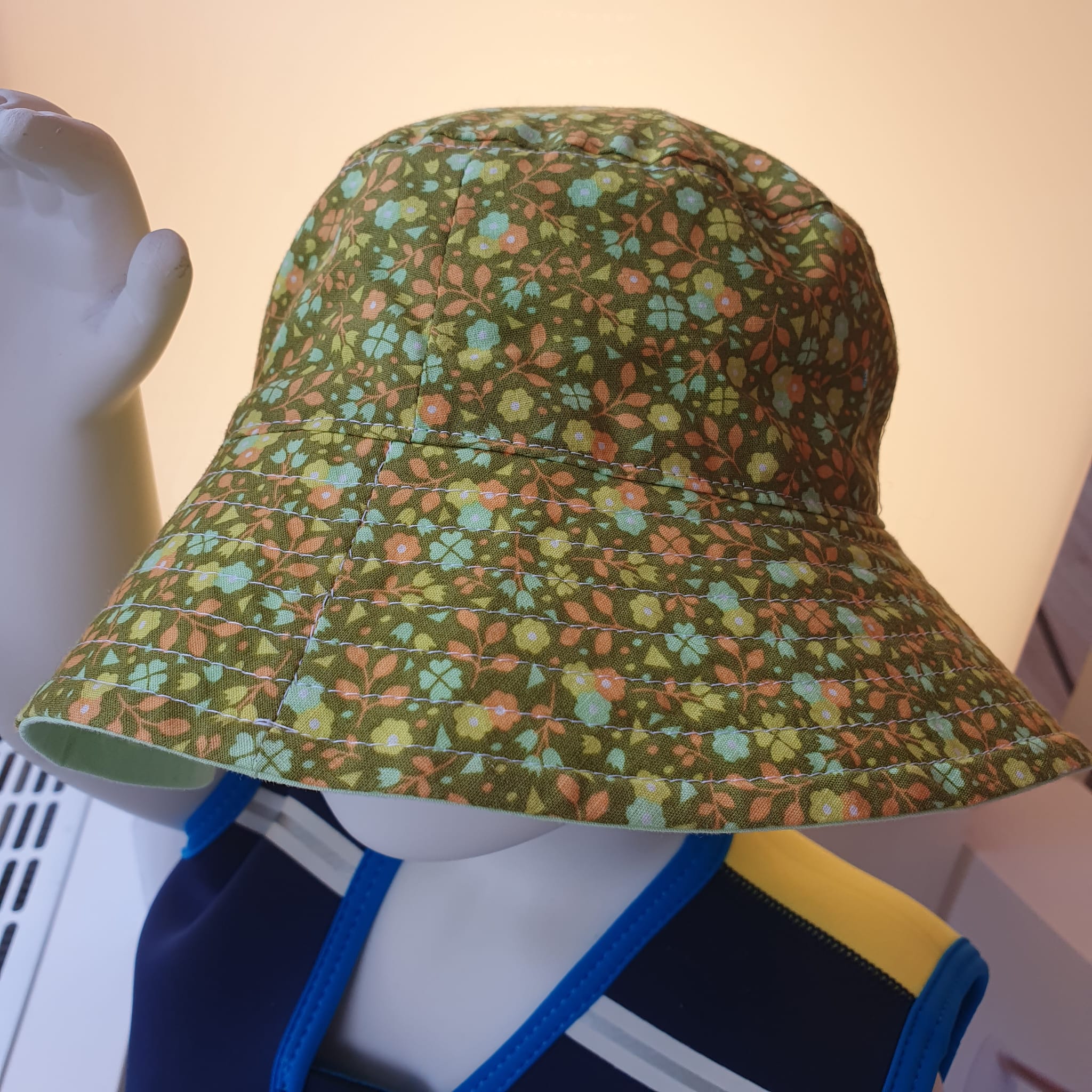 Cappellino sole (6-8 anni) - Casalinga Creativa